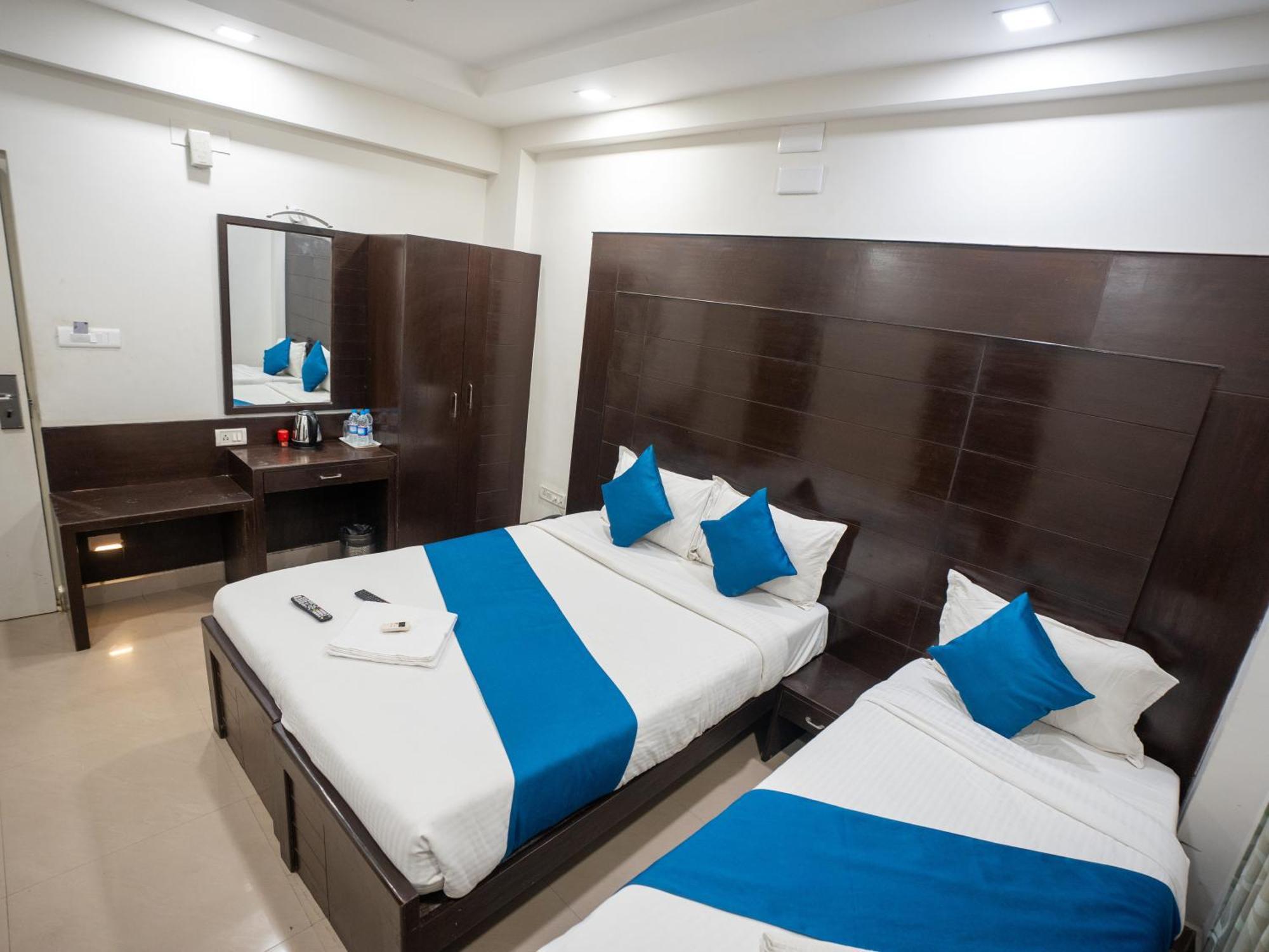 Orion Residency Hotell Chennai Exteriör bild