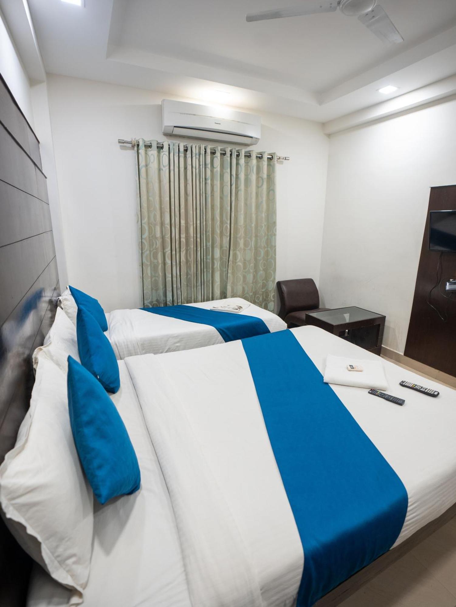 Orion Residency Hotell Chennai Exteriör bild