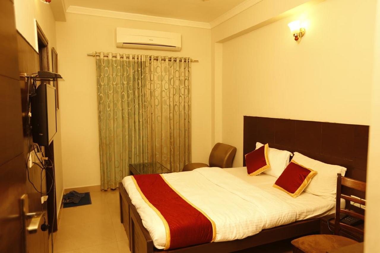 Orion Residency Hotell Chennai Exteriör bild