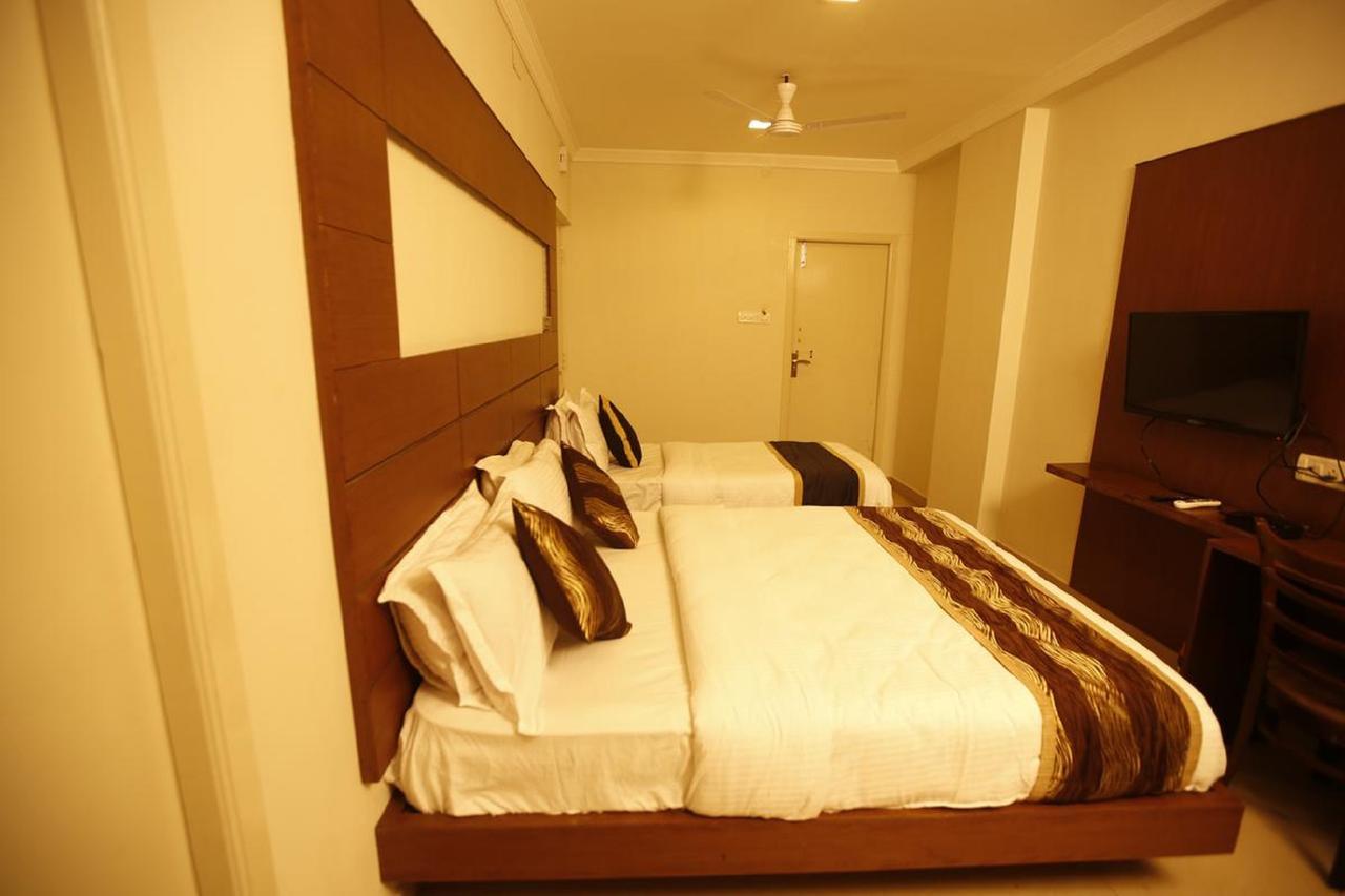 Orion Residency Hotell Chennai Exteriör bild