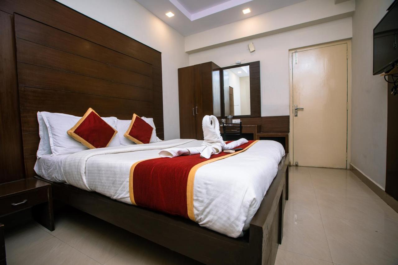 Orion Residency Hotell Chennai Exteriör bild