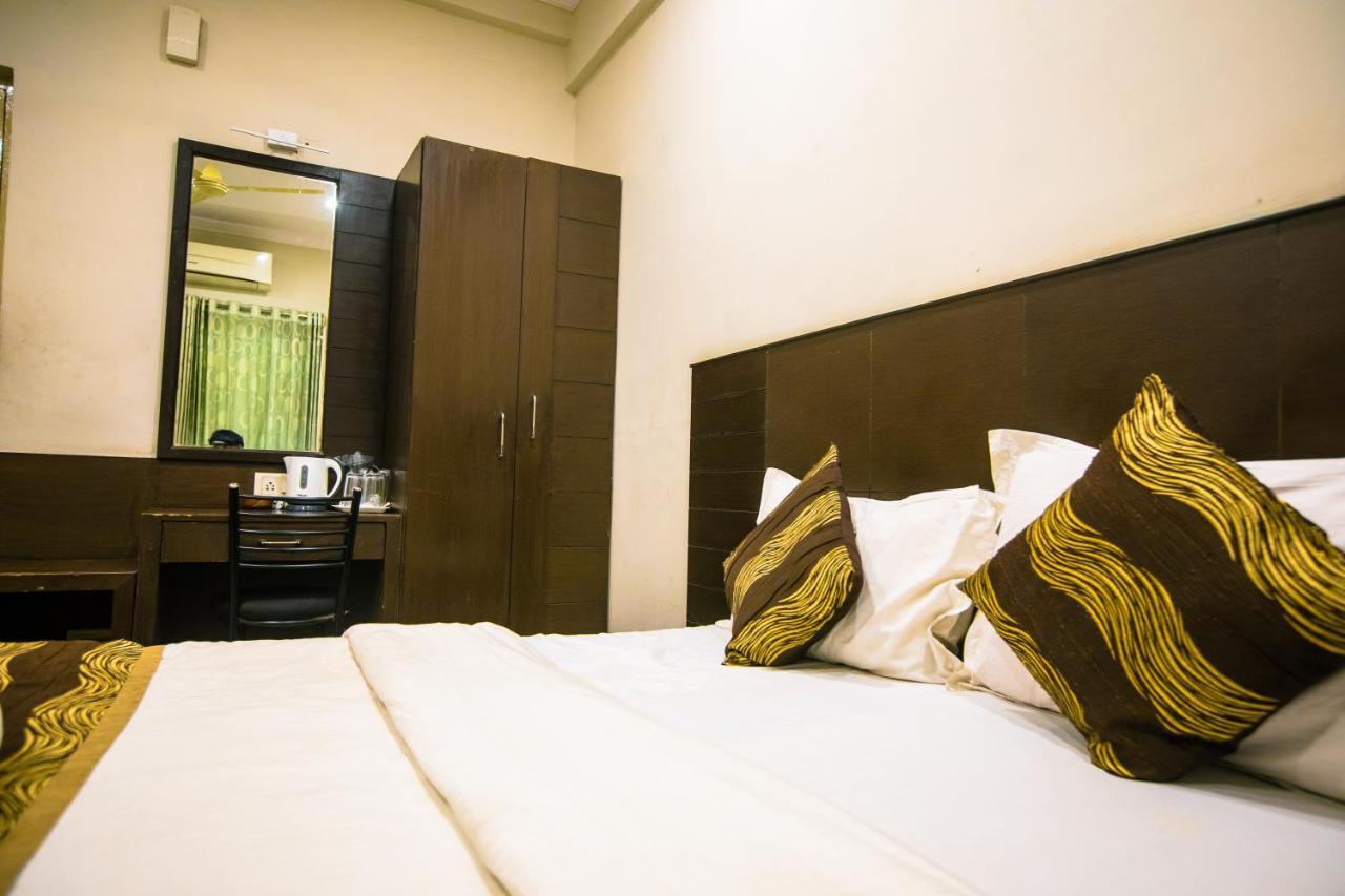 Orion Residency Hotell Chennai Exteriör bild