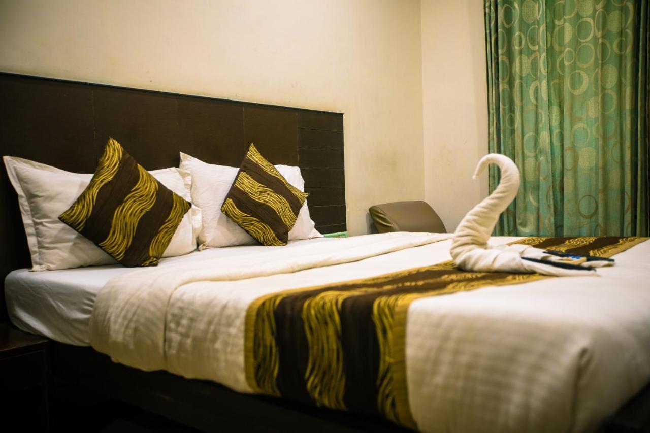 Orion Residency Hotell Chennai Exteriör bild